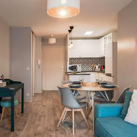 Toy Story Apartment Disneyland Bmyguest Шессі Екстер'єр фото