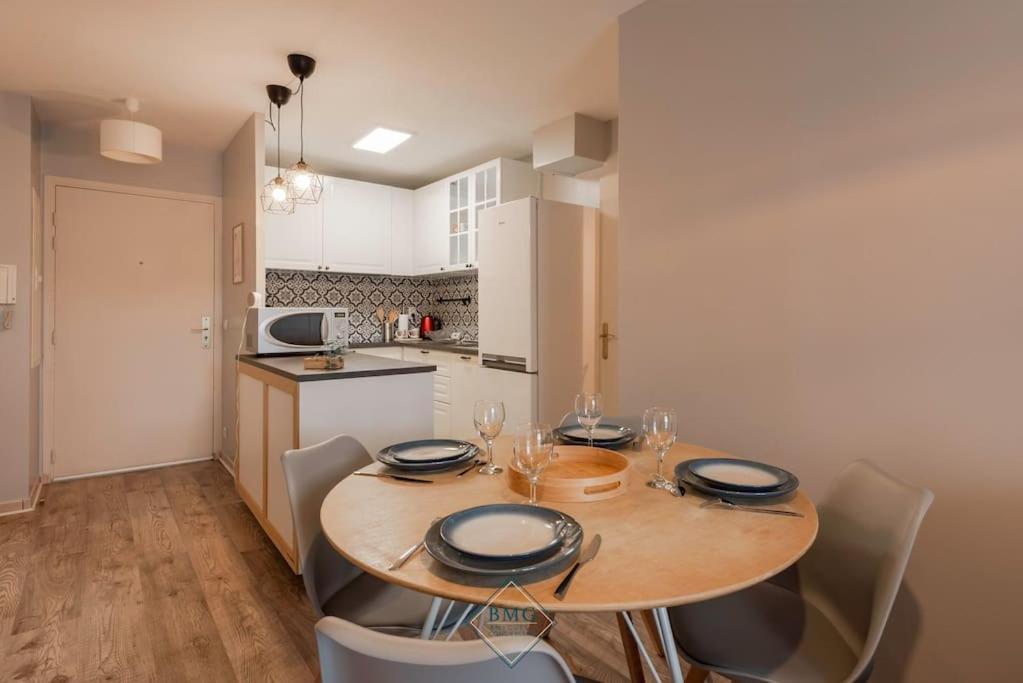 Toy Story Apartment Disneyland Bmyguest Шессі Екстер'єр фото
